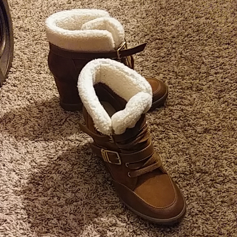 Boots - Picture 2 of 2